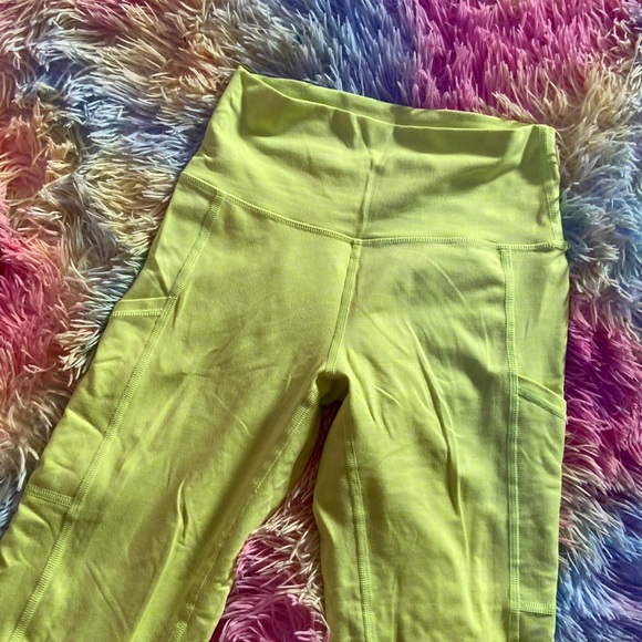 Neon yellow yoga pants - Picture 1 of 4
